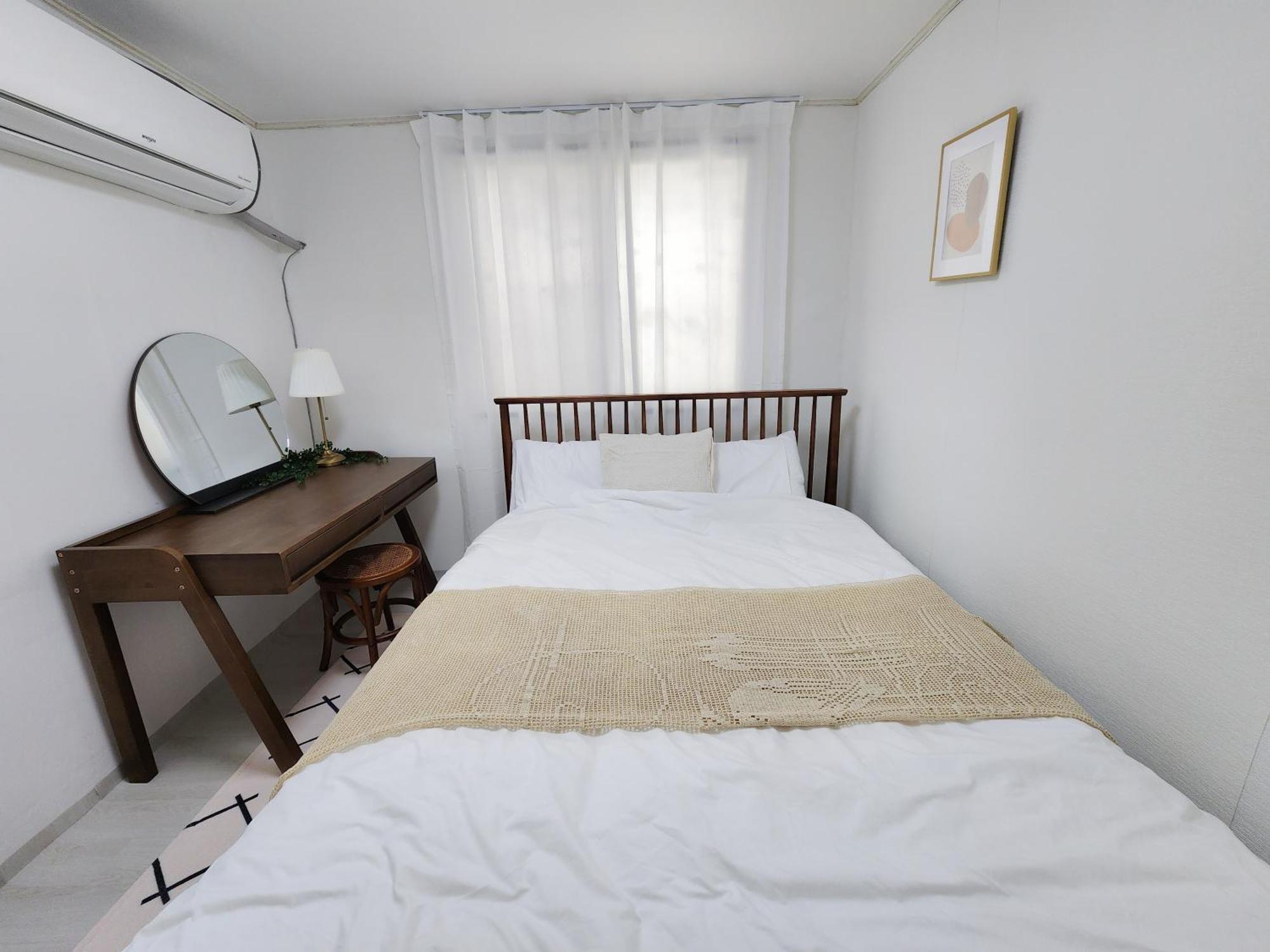 Apartment Gocheok House